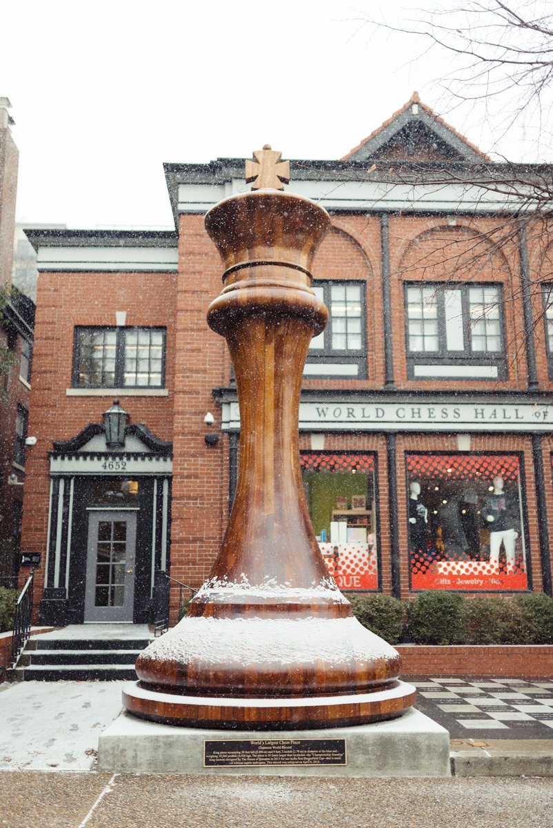 WorldChessHOF's tweet photo. Due to the weather, the World Chess Hall of Fame and QBoutique will start working at noon today! Stay safe and warm!❄️
♚
♚
♚
#WorldChessHOF #QBoutique #MusicSeries #SoundMoves #TSEliot https://t.co/xKttTmtaiB