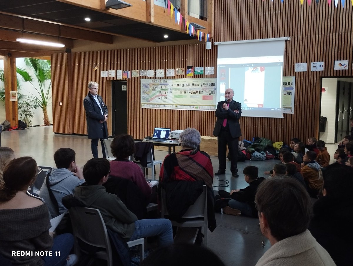 dsden16's tweet photo. #JFA2024 | 13 établissements réunis aujourd'hui au clg de #Jarnac pour célébrer l'amitié franco-allemande. ✅ Une journée pour échanger sur des projets novateurs qui bénéficient à nos 2464 élèves germanistes. https://t.co/k8n9m1mknP