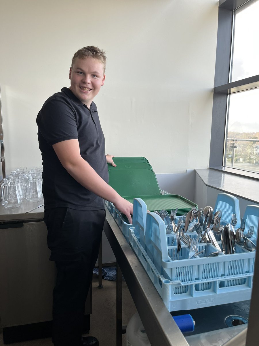 ProjectSearch4's tweet photo. Ryan is loving his second placement in the restaurant with his variety of tasks front of house and in the wash up area. Working along the @ISS__UK team he is keen to develop his confidence when dealing with the public. @UHDBTrust @DirectEBP @ProjectSEARCHHQ https://t.co/81PXC3ehHT