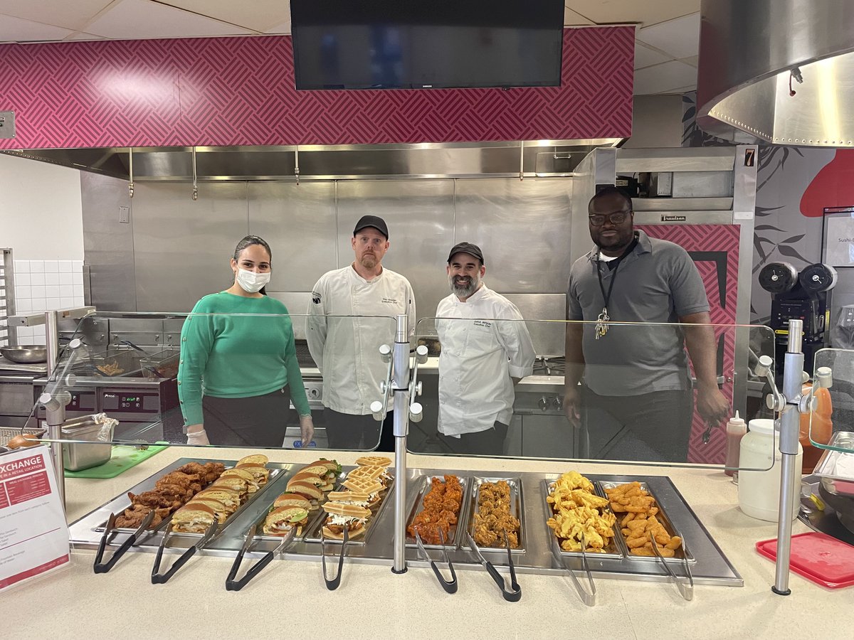 SJUConfServices's tweet photo. Johnny's Chicken Shack is now open in Marillac Terrace! 🍗  We are so excited about this new addition to our meal options on campus! Our office got an exclusive tasting and it surely is something you don't want to miss. 🎉@Stjohnsu #SJUConferenceServices #StJohnsUniversity https://t.co/dgqczDtV4O