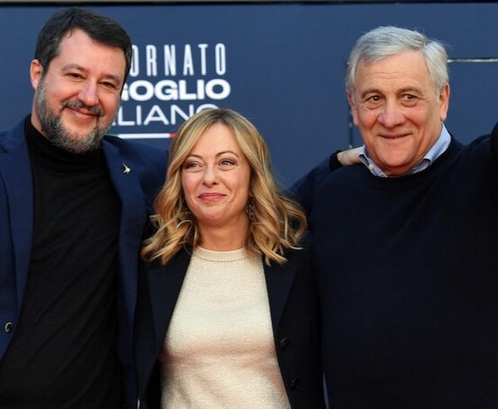 #Autonomiadifferenziata e #premierato.
#Riforme necessarie o una sorta di baratto per compattare la maggioranza?
Ne parleremo stasera, #22gennaio, alle 21.10, su #Teleambiente.
Con Simone Santucci, Francesca Musacchio e Giorgio Benigni.
Canale 18 o 244 DTT
tvdream.net/web-tv/teleamb…