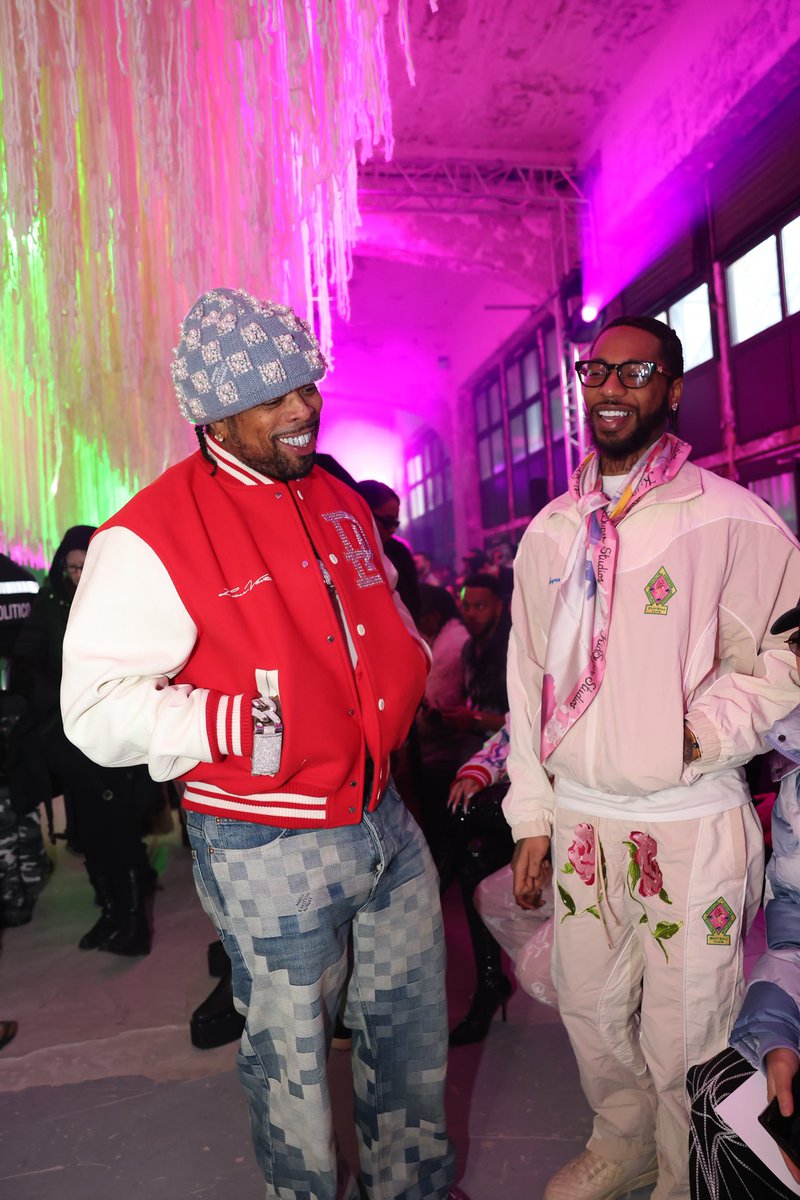 WESTSIDEGUNN's tweet photo. LONG LIVE 🐬 

🤲🏽🦂🖼️🌹❤️ https://t.co/14Yga8tYHZ