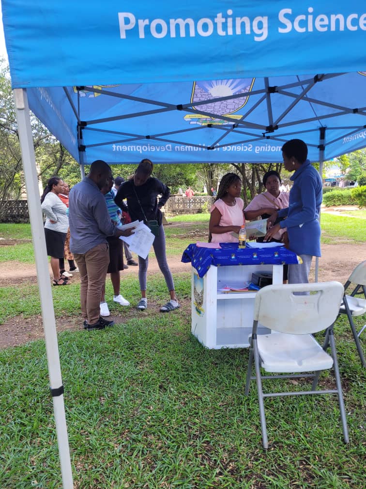 buseonline1's tweet photo. Bindura University of Science Education onsite admission teams are in #Marondera, #Kadoma, #Zvishavane, #Guruve, #Machipisa (Highfields) and #Gutu. Take advantage of this opportunity to secure your future with #BUSE. #shapingandcreatingthefuture https://t.co/6zxac1XefT