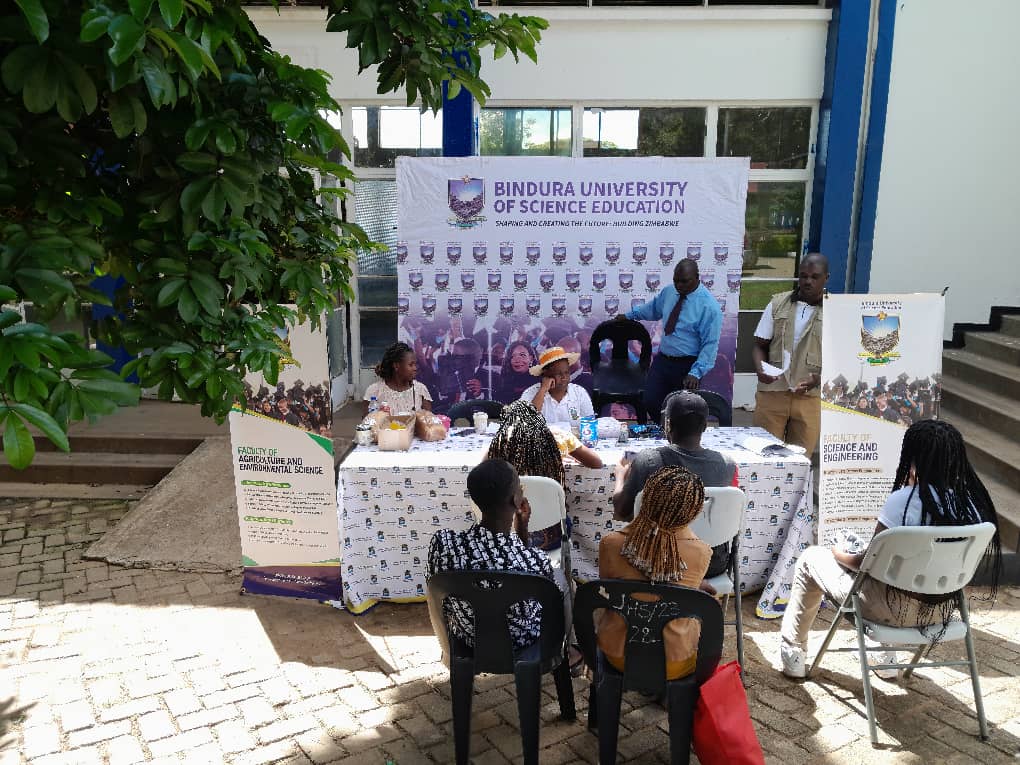 buseonline1's tweet photo. Bindura University of Science Education onsite admission teams are in #Marondera, #Kadoma, #Zvishavane, #Guruve, #Machipisa (Highfields) and #Gutu. Take advantage of this opportunity to secure your future with #BUSE. #shapingandcreatingthefuture https://t.co/6zxac1XefT