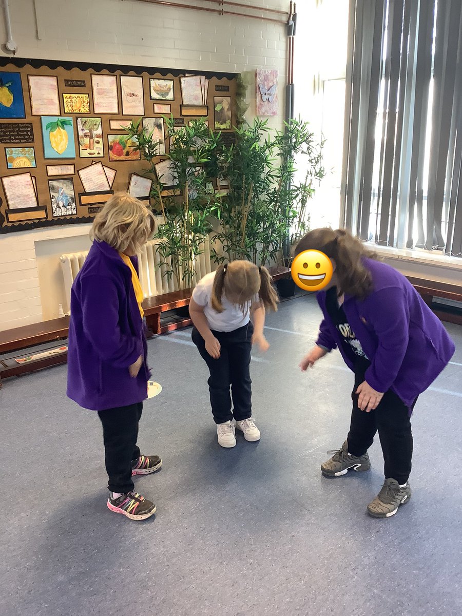 HaematiteEPS's tweet photo. Today Gill Class enjoyed an energetic dance lesson during P.E. We created four moves to an eight count beat and then performed to the class. https://t.co/ThXtPHKupk