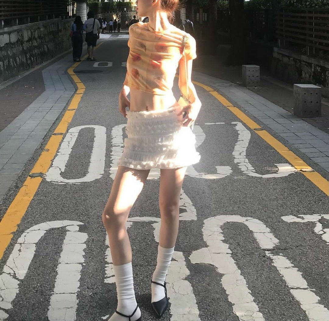 thinspo_k's tweet photo. Height: 174 cm / 5'8½"
Weight*: 52 kg / 115 lbs
Bust: 79 cm / 31.1"
Waist: 63 cm / 24.8"
Hips: 90 cm / 35.4"
BMI*: 17.2 https://t.co/X7Jq9iRuJT