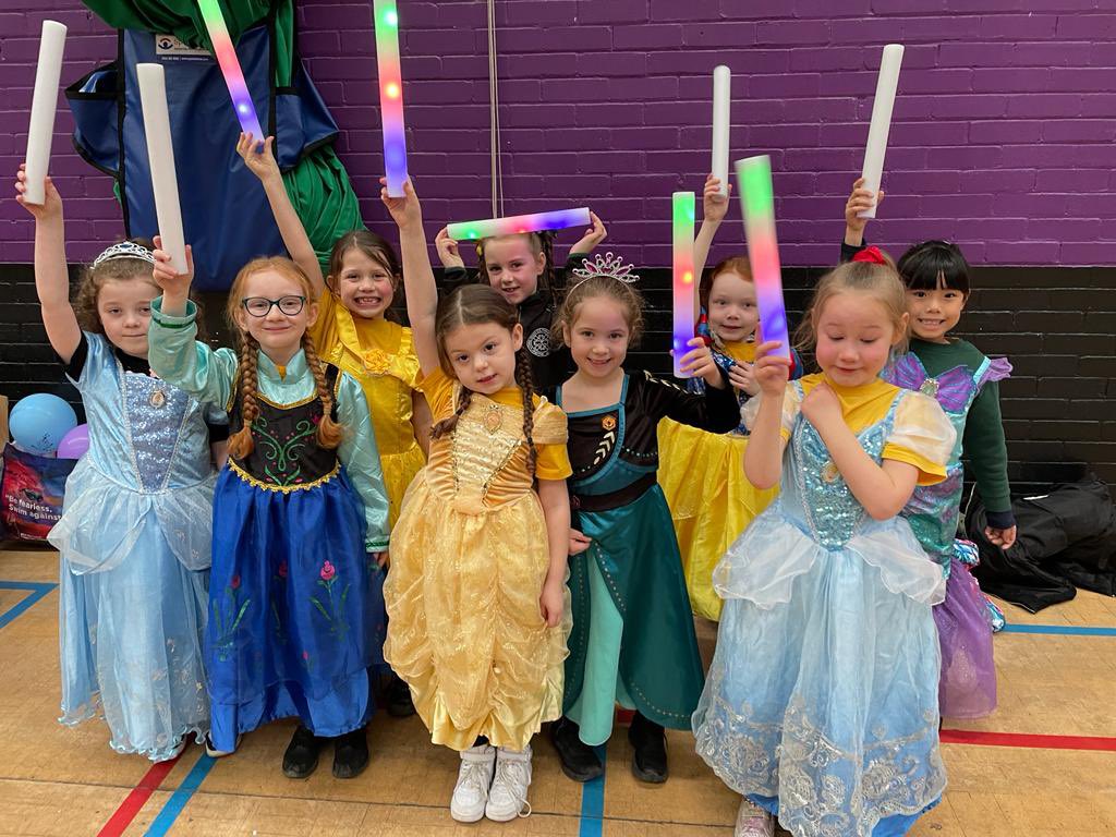 Some of our Year 2 children have enjoyed an active afternoon at the Disney Festival at <a href="/KingsHawthornes/">King's Leadership Academy Hawthornes</a> today! 👑👗🏰 #disneyfestival #communitylinks #active #magical