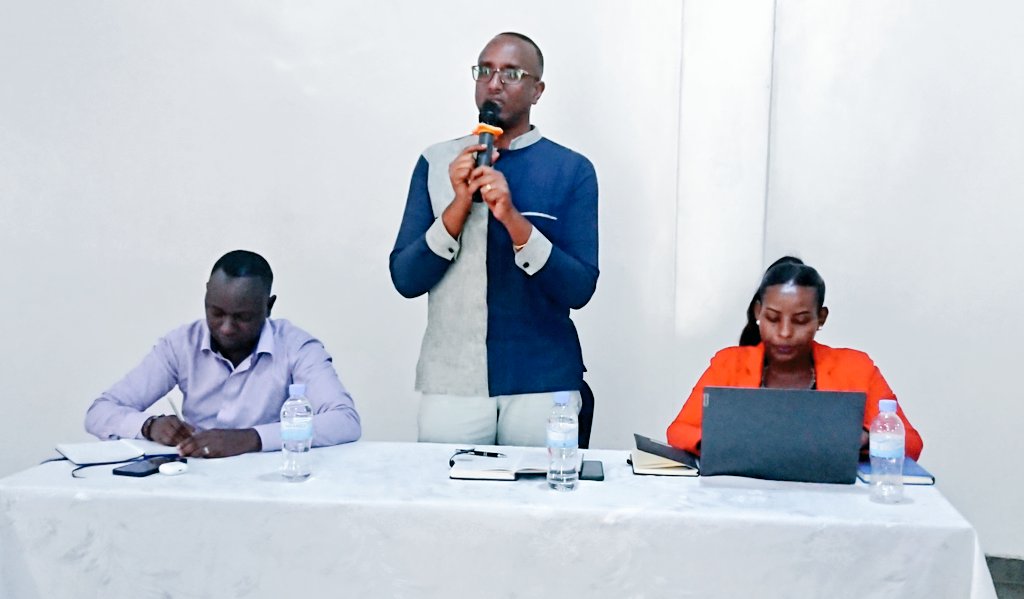 bugeserayouth's tweet image. #Bugesera: Mu gusoza inama ya komite nyobozi yaguye y'Urubyiruko ku karere umuyobozi w'Akarere Bwana @MutabaziRich yashimiye urubyiruko mu gikorwa cyiza ruri gutegura cyo gushimira Ubuyobozi bw'Igihugu kubera Imiyoborere myiza arusaba ko ibyo rwiyemeje rwabishyira mu ngiro.