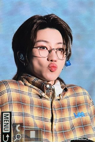 kiss kiss kiss