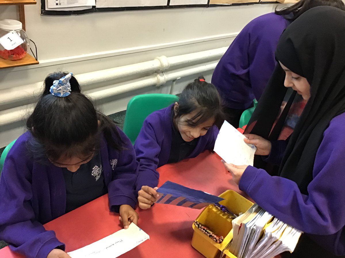 shipley_ce's tweet photo. A little belated but Year 3 loved receiving Christmas cards from their buddies at @OxenhopeCEPS
We can’t wait to meet you!
@WeAreBDAT @Linking_Network #schoolslinking #linkingnetwork #friendship #diversity https://t.co/SpJqLzJE6N