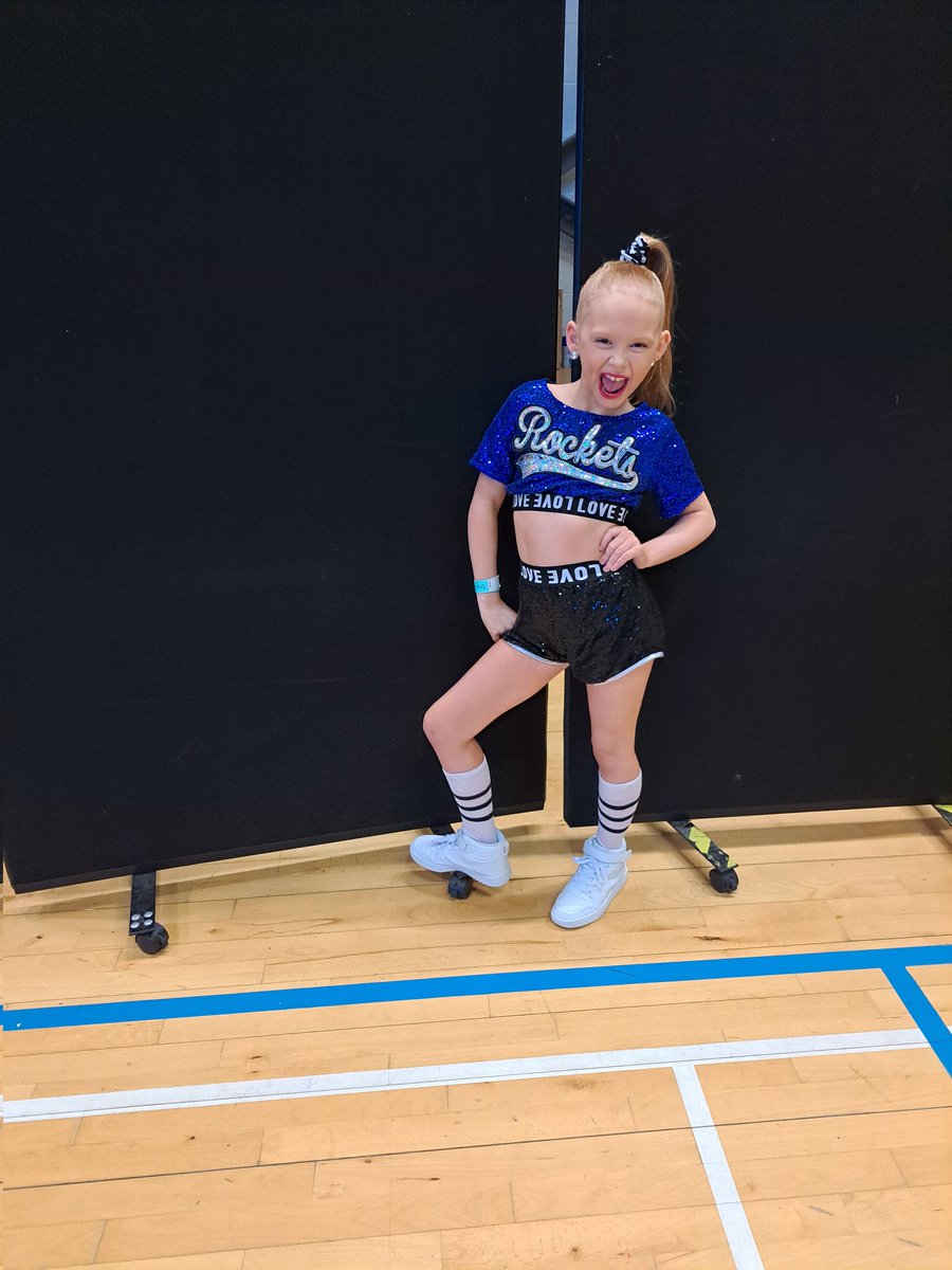 dx_gemma's tweet photo. @MissSLMcCallion Jennifer competed in her first ever dance competition yesterday with her Hip Hop team. They only went and won first place!! 🏆 check out the sass! https://t.co/oQbcUE9xxB