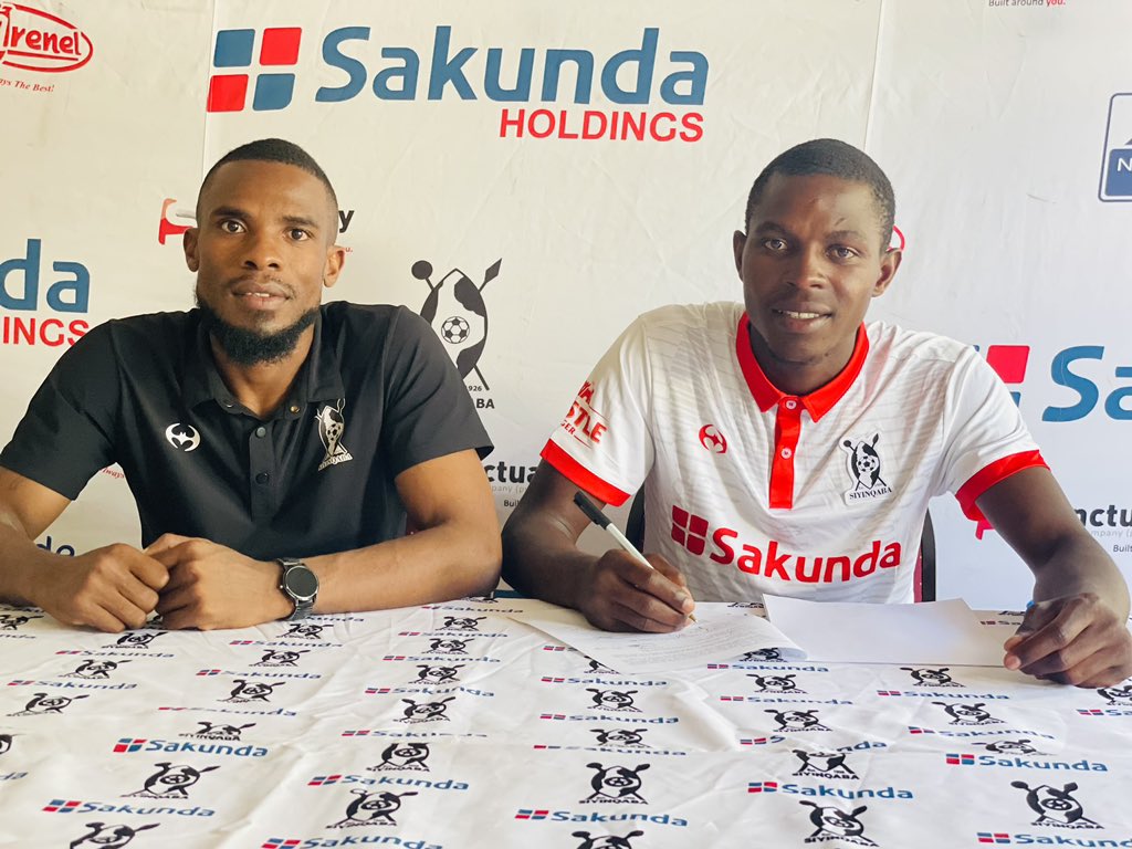 Help us welcome home our new 24-year-old forward Reason ‘Reebo’ Sibanda.

Reebo is coming from Arenel FC, whom he helped gain a top-flight football ticket weighing in with eight goals and 11 assists in their 2023 ZIFA Southern Region Division One campaign.

#Bosso 
#SIYINQABA