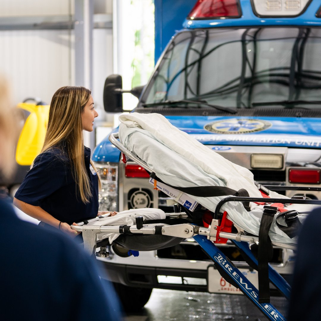 Our programs offer a stimulating learning environment for all of our students. An ideal student-to-faculty ratio and a combination of classroom-based learning along with hands-on training ensures you’re prepared and confident as a medical first responder.