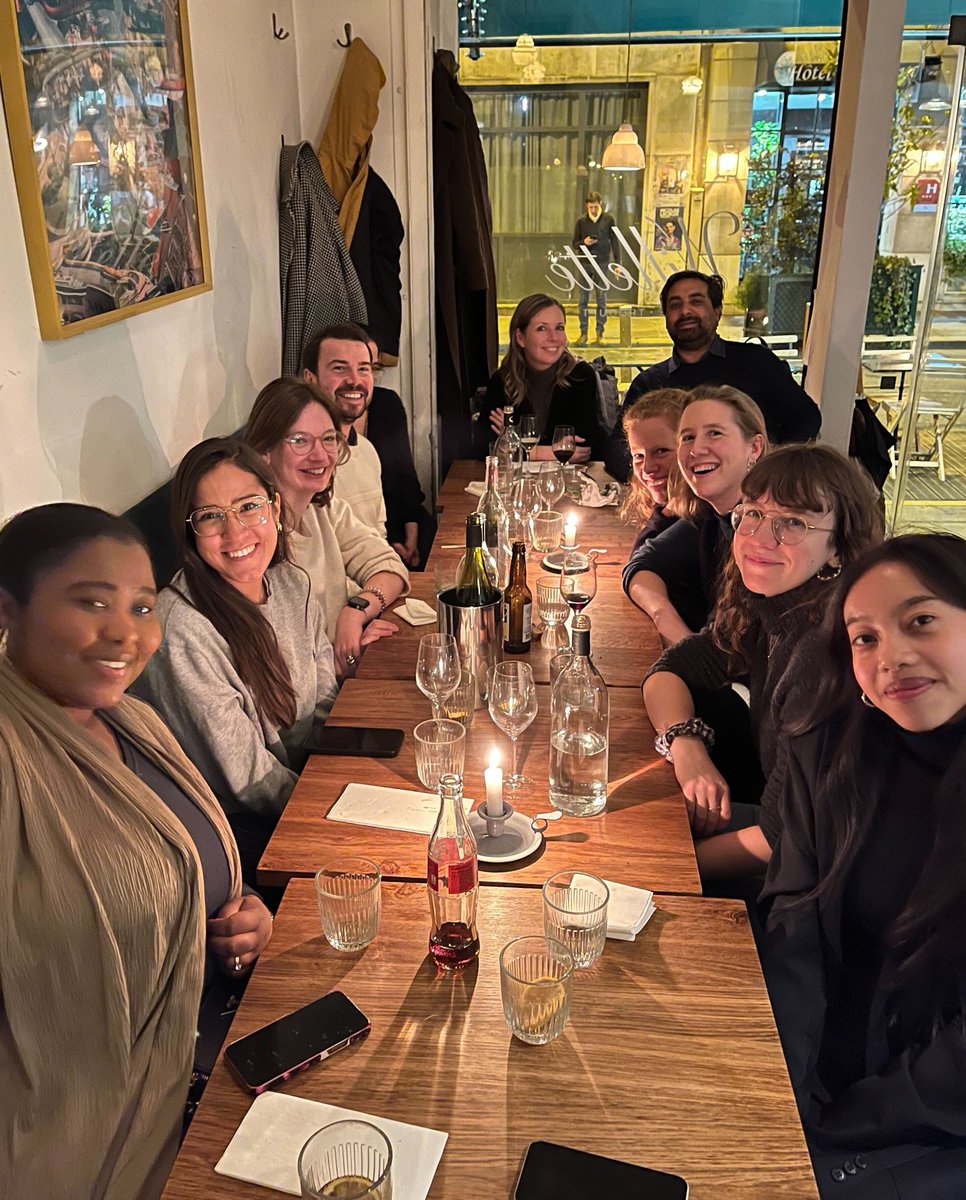 🌟 Dîner festif avec les Moodworkers parisiens pour lancer 2024 en beauté ! 🤝

#TeamMoodworkers #NouveauxProjets #Innovation2024 🚀✨