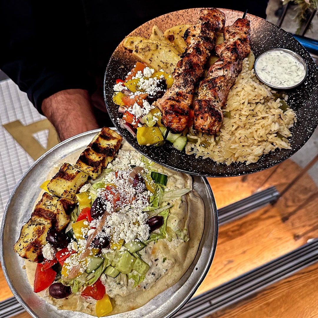 eatingyyz's tweet photo. Feeling some #GreekFood tonight? You really need to swing by the #ChefsHallTO in downtown #Toronto. They have a new roster of taste that needs exploring. Check out this dish from Aphrodite's Taverna! Time to eeeat! 🥰
ℹ️ #AphroditesTaverna
📍 111 Richmond St W, Toronto
🚇 Osgoode TTC Station
☎ 416-569-9167
➕ Pork #Souvlaki Plate ($18 top)
➕ Halloumi Souvlaki Pita ($14 bottom)
Eat gloriously this week and stay happy! 💚
#torontogreekfood #greekfoodtoronto #exploretofd #chefshall #eatingyyz