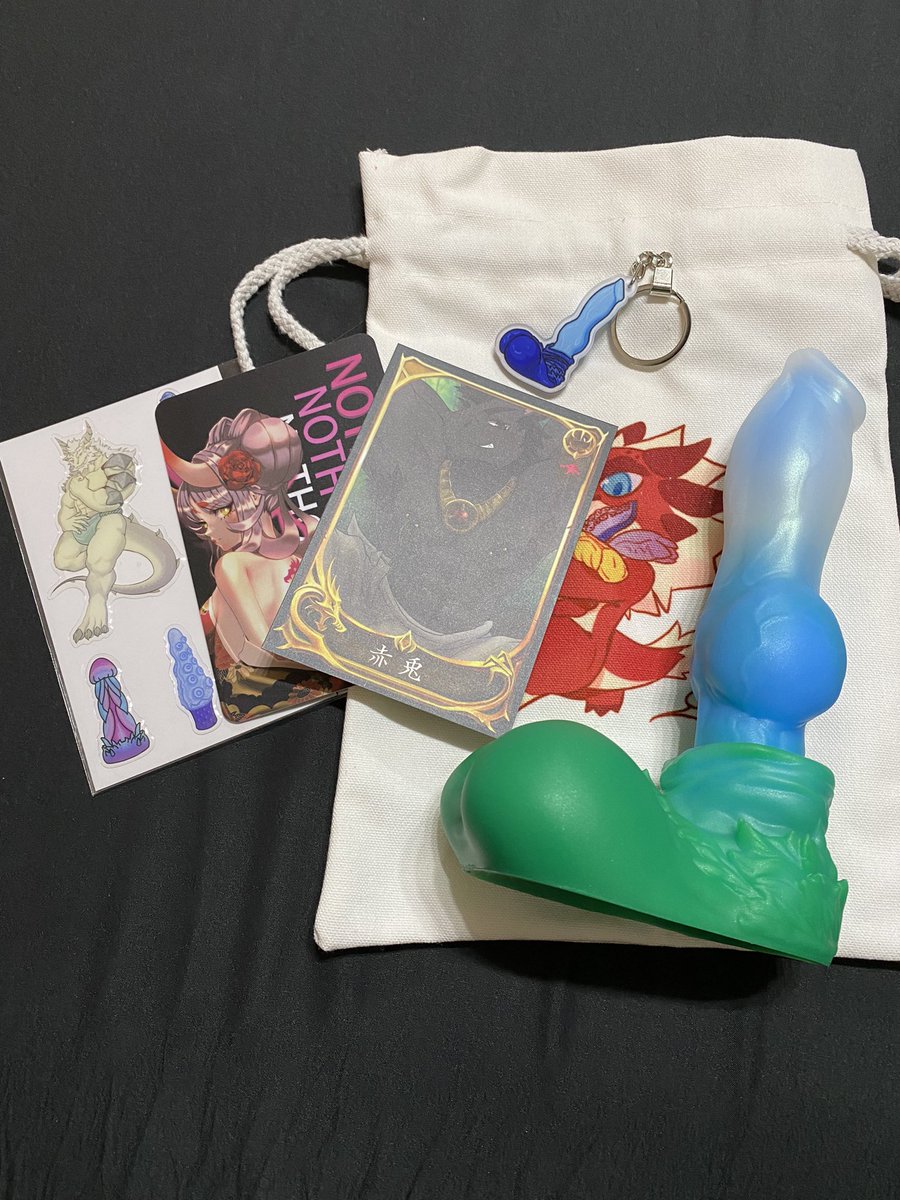 nameshiba_cd's tweet photo. . @Nothosaur_JAPAN さんの #人狼 を購入しました🤫
大きさは #深海魅惑 より少し小さめ💕 
つるっとした竿を越えてのコブの挿入...あぁ、今から楽しみ！
#Nothosaur https://t.co/jyBC7EAoRd