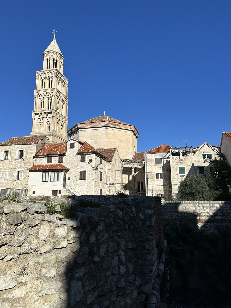 SahranisWorld's tweet image. Split, Croatia 🇭🇷 watch my travels at: twitch.tv/sahranisworld #Croatia #travelblogger #Twitch