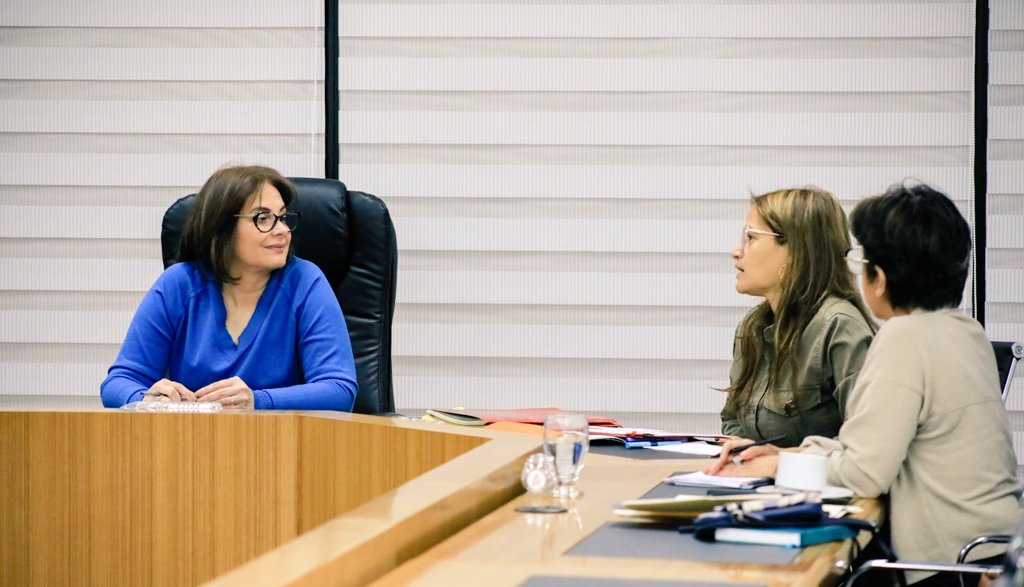 Gabrielasjr's tweet photo. Desde la Vicepresidencia sectorial de Ciencia, Tecnología, Educación y Salud realizamos la revisión de las actividades programadas para garantizar los Siete (7) nuevos Objetivos para  consolidar la prosperidad de Venezuela en los próximos años.

Fundamental son las acciones para la transformación Cultura, Educativa y Científica, que repercuten significativamente en la Salud y el progreso del país.

El Presidente @NicolasMaduro nos invitó:  “Para entrar en una etapa de gran impulso, para consolidar y ahora sí avanzar hacia la Venezuela potencia, para recuperar el terreno perdido en lo social, el tiempo perdido en lo económico, para lanzar los planes grandes que podemos nosotros tener la seguridad de desarrollar la conquista de una sociedad justa muy humana y socialista".

#CienciaParaLaVida
#HaciaEl2030ConLas7T

¡La victoria nos pertenece!