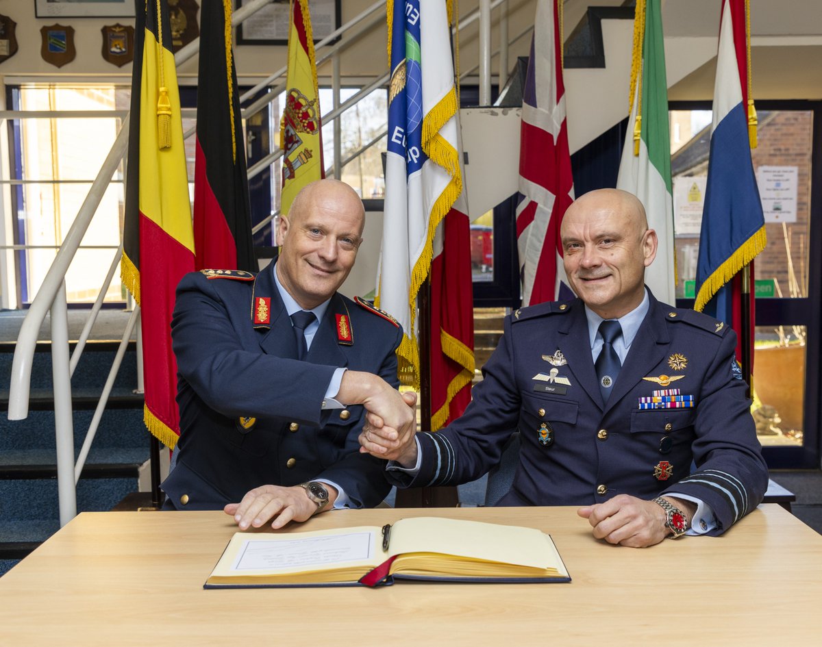 ChiefofAirStaff's tweet photo. As #EuropeanAirGroup command hands from @Kon_Luchtmacht to @Team_Luftwaffe I was delighted to welcome Lt Gen Ingo Gerhartz to EAG HQ at @RAFHighWycombe and give my utmost thanks to Lt Gen @AndreSteur for his tenure. #StrongerTogether https://t.co/jzTevAChVc