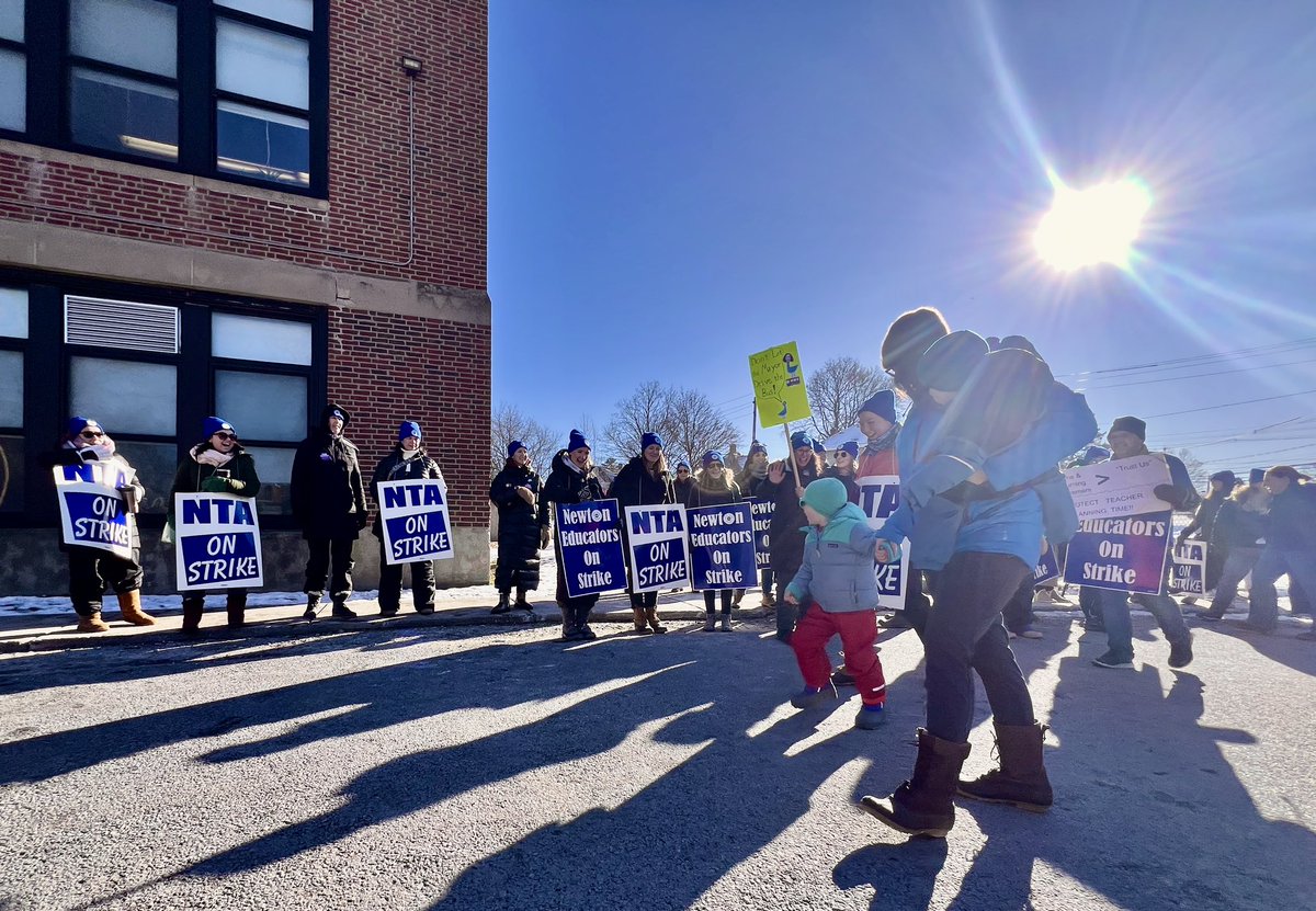 Another day of NO SCHOOL for the city of #Newton as teachers continue their STRIKE today while contract negotiations press on. <a href="/WCVB/">WCVB-TV Boston</a>