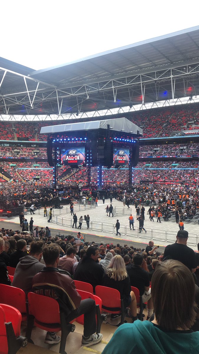 bfoc_studios's tweet photo. @GerryMcBride I was in the same boat. Ended up flying to cork Tuesday night to get a train back to Dublin Wednesday morning. Can’t wait to do it all again this august 😂 #allin https://t.co/kbxy0ymdcW