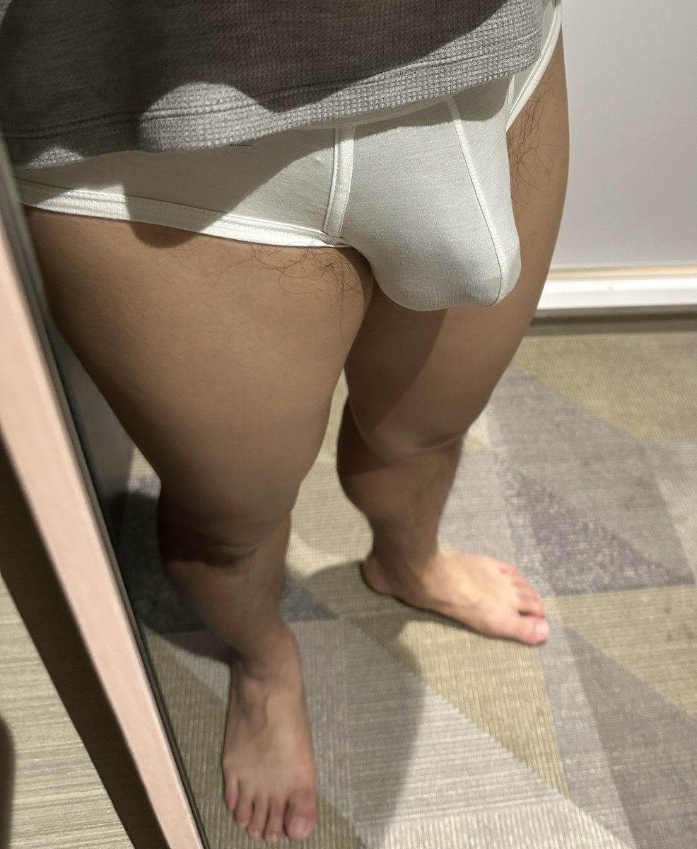 LEOROOTOY's tweet image. 好冷🥶