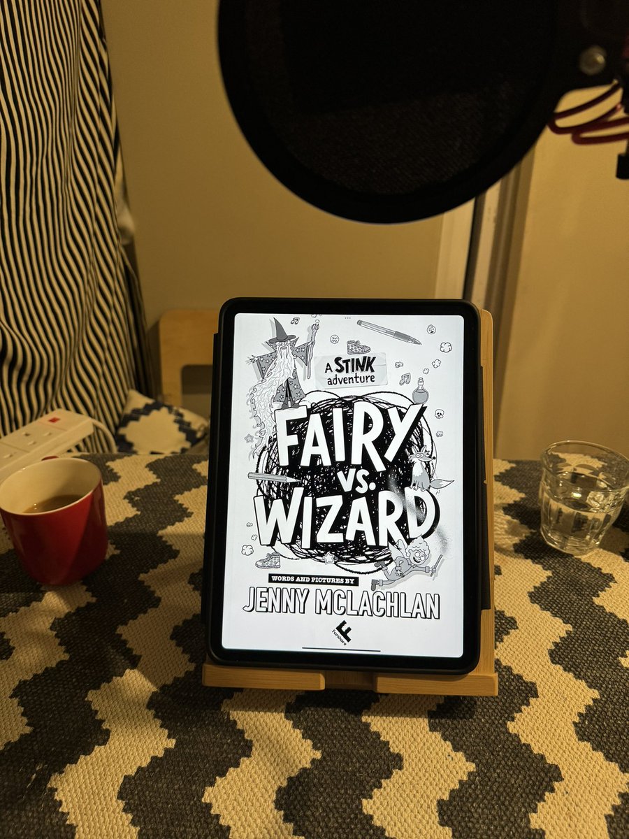 CaiusNicholas's tweet photo. And that’s a wrap on the next audiobook in the STINK series: ‘STINK Vs. WIZARD’! Can’t WAIT for you to hear this one !!! 🧚🧙‍♂️🪄🎉 https://t.co/2leJQXsXGX