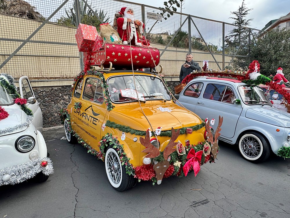 Il 17 dicembre 2023 si è svolto a Mascalucia (CT) il 16° evento 'Natale con la Fiat 500' organizzato dal Coordinamento di Catania. Si sono state presentate 100 Fiat 500, di cui 30 addobbate a tema natalizio, pronte a partecipare al concorso per la migliore decorazione😄🎄🚗