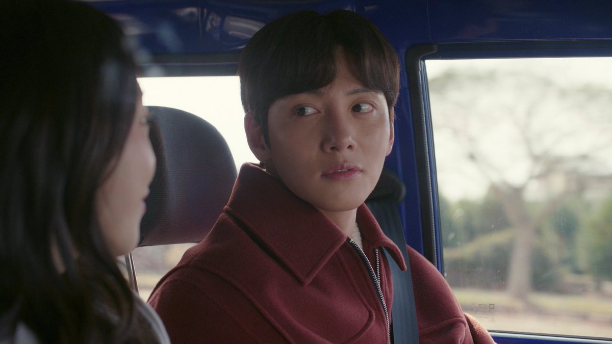 jcwcontent's tweet photo. ji chang wook as cho yongpil in "welcome to samdalri" ep15. https://t.co/mSOBezVhj1