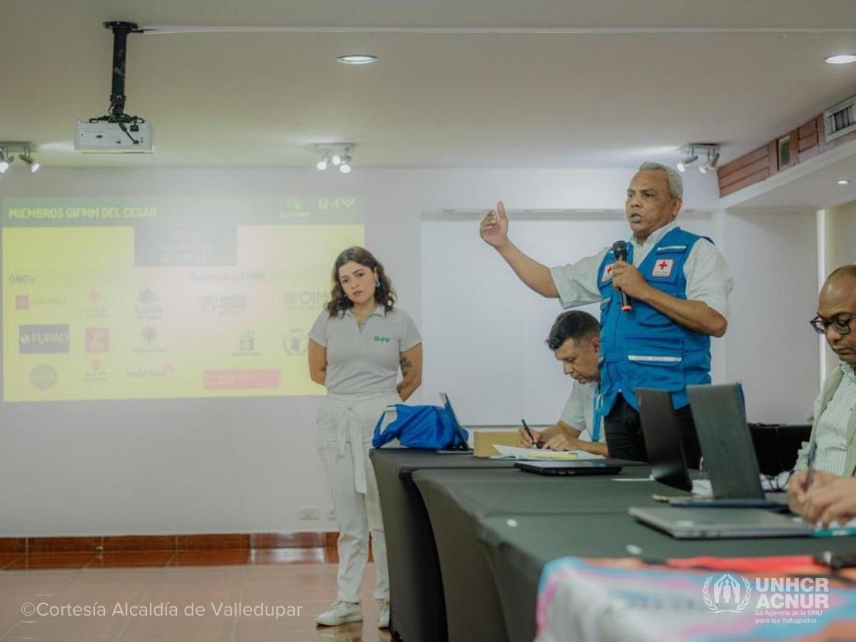 AcnurColombia's tweet photo. (1/2)📍Valledupar
La Primera reunión plenaria del #GIFMM Cesar contó con la presencia del Alcalde @ErnestoOrozcoD de Valledupar  junto a representantes de los sectores gubernamentales de:

📑Gobierno
📚Educación
💡Inclusión económica
🩺Salud
🙌Gestión social https://t.co/ZCxJCJXdTW