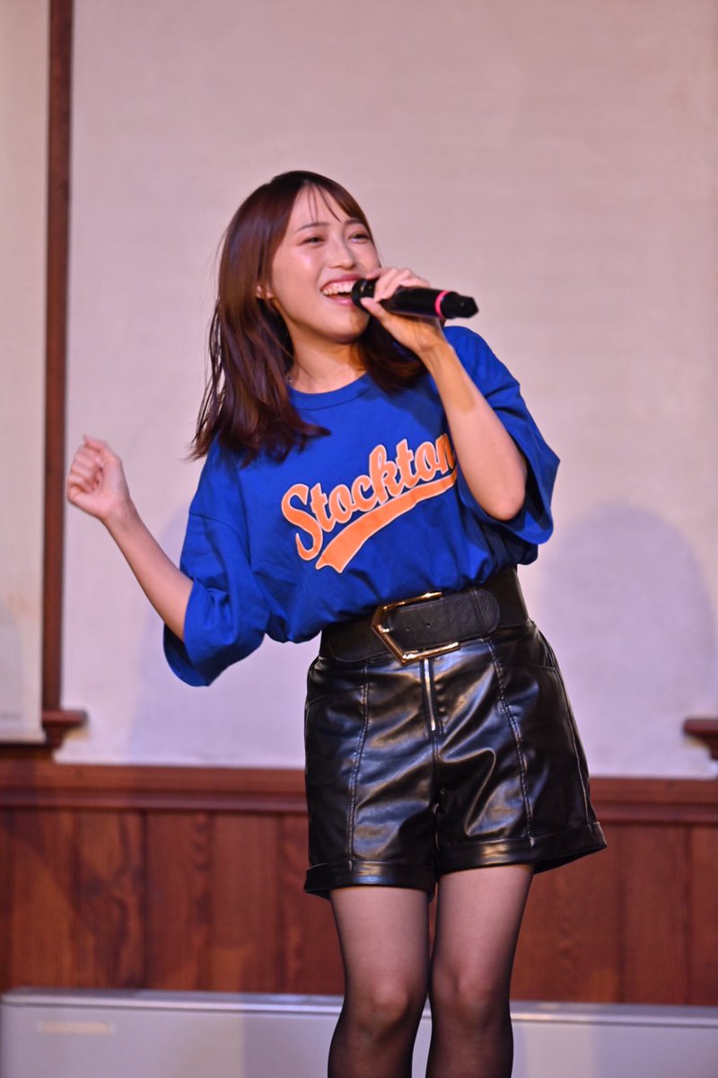 minashita's tweet photo. 2024.1.21 園田有由美芸能19周年記念ライブ
「私、気づけば歌ってた」第一部より、ばたぱんとだーゆんのコラボ。
だーゆんの古くからのお友達のお二人、仲の良さが言葉以上に溢れてましたと☺️
#園田有由美
#ばた子
#Noripanda
#わたうた https://t.co/nRhktamu0x