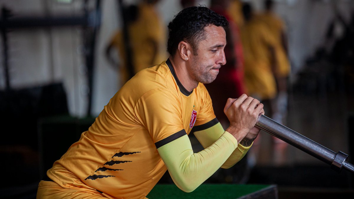 🔴🦁⚪ SEMANA DE ESTREIA

Academia para os Leões em preparação para o clássico de quarta-feira. O Alçapão vai ferver em Nova Lima!

#VillaNoPeitoENaRaca

📷 <a href="/OQuatorze/">14</a> / Villa Nova