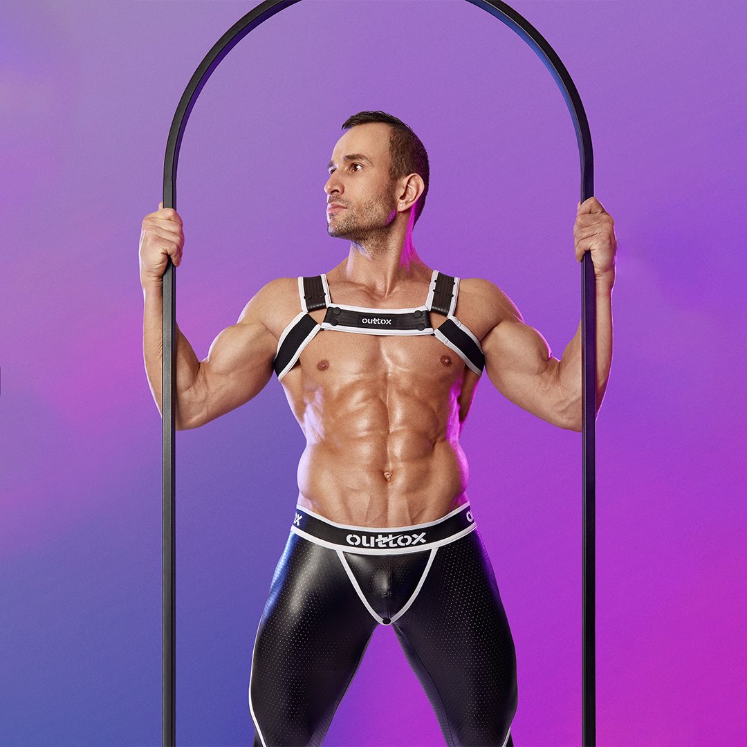 outtox's tweet photo. Every one around will notice you…
#HR170
—
#maskulo #maskulogear #outtox #lgbtq #gaypride #equality #loveislove #lgbtrights https://t.co/PVepDUuhSJ