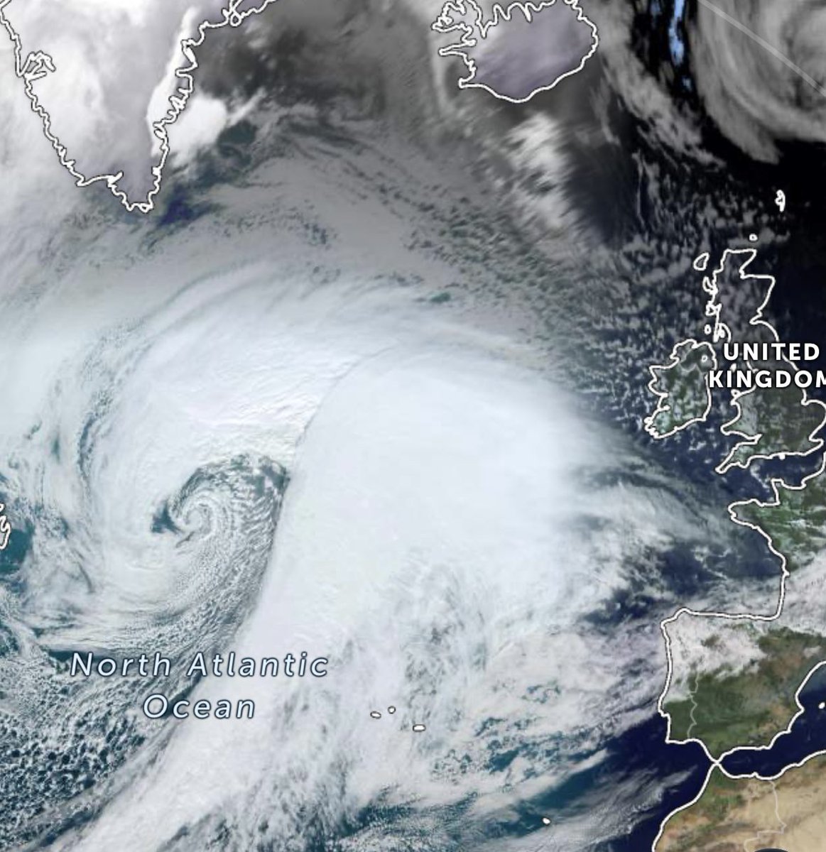 KildareMet's tweet photo. Take a look at the size of Jocelyn!

She’s an absolute beast! 

 #StormJocelyn https://t.co/b8fo06RAEF