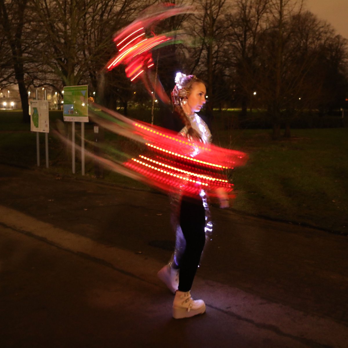 derby_parks's tweet photo. We had a fabulous time at Alvaston Park Startgazing on Saturday night 🪐 💫 🔭 

The park was buzzing with visitors enjoying all the activities put on by @alvastonparkfri , @AstroDerby and us. Thank you to everyone who came along. 

Photos by J Stevenson Ecco Photography 📸 https://t.co/MMddWtAf6b