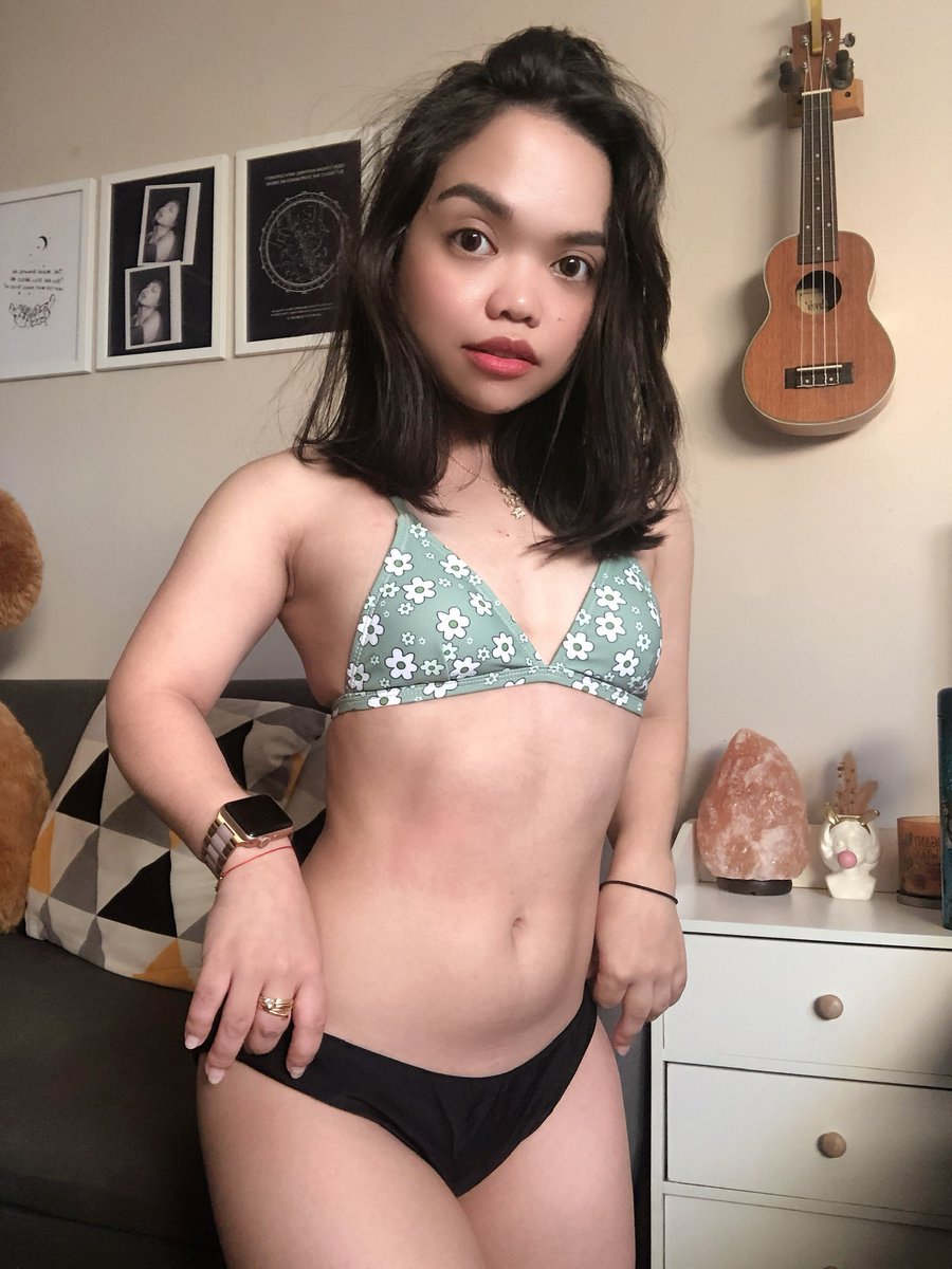 yammybitess's tweet photo. If I were a Pokemon, would you choose me? https://t.co/YFkfqxAf17