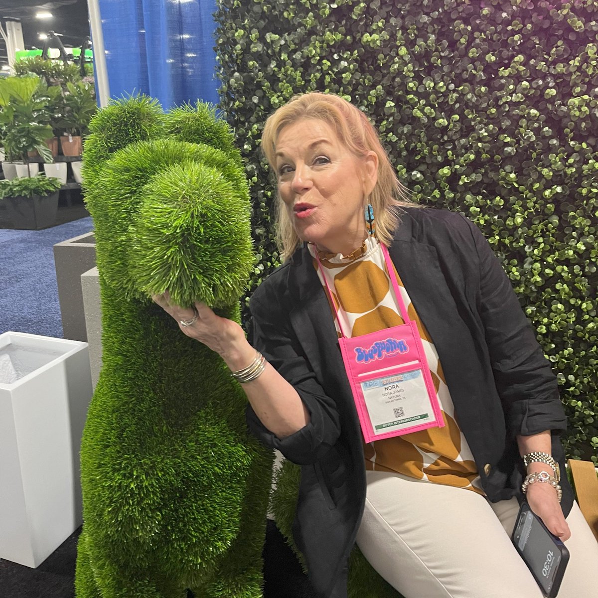 NaturaHQ's tweet image. We love a good photo booth. 💚💞
 
#TPIE