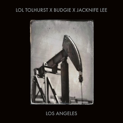 Lol Tolhurst (@LolTolhurst), Budgie (@Tuwhit2Whoo), and Jacknife Lee (@jacknifelee) all teamed up for the album 'Los Angeles,' on @PIASAmerica. It also features members of @ScreamOfficial, @modestmouseband, @lcdsoundsystem, and @U2. Here's our review. undertheradarmag.com/reviews/los_an…