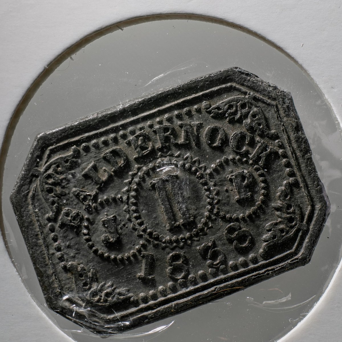 EDLC_Culture's tweet photo. This communion token from Baldernock, 1838, also shows the initials JP of the minister at that time. While the present church dates back to 1795 & the site has an even longer history as a place of worship. https://t.co/NjOpahgZnj
#MuseumObjectMonday #MuseumCollections #Baldernock https://t.co/RKPLnU1H9K