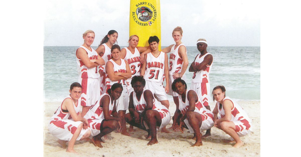 GoBarryBucs's tweet photo. We continue our #Barry40 celebration with a look back at the 2001-02 academic year. Send us your favorite memories from the 01-02 season and we will share them in our story throughout the week  
#GoBarryBucs https://t.co/i3ESXWOeuv
