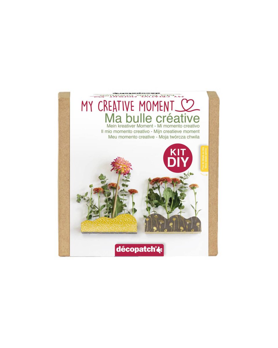 DecopatchFR's tweet photo. 🌸 Découvrez notre tout nouveau Mini-Kit Adulte Décopatch !

Prenez du temps pour vous et créez 3 jolies étagères fleuries.

Tout le matériel nécessaire est inclus pour une expérience créative relaxante. 
Embellissez votre espace avec élégance et laissez votre créativité s'épanouir ! 🌿🎨

référence : KIT044C

#decopatch #decoration #DIY