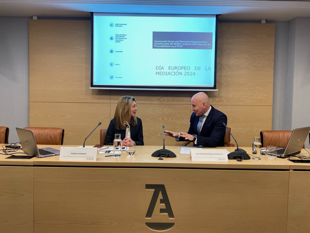 🔴¿Te preguntas cuál es el método más eficiente para solucionar controversias?
Únete a la Conferencia de los Lunes y profundiza en las estrategias y técnicas claves con Paloma Lavandeira, abogada y mediadora. 
👉Modera <a href="/juanantonioica/">Juan Antonio Rodríguez Rodríguez</a>, decano <a href="/icalapalma_/">Ilustre Colegio de Abogados Santa Cruz de La Palma</a>.
abogacia.es/actualidad/not…
