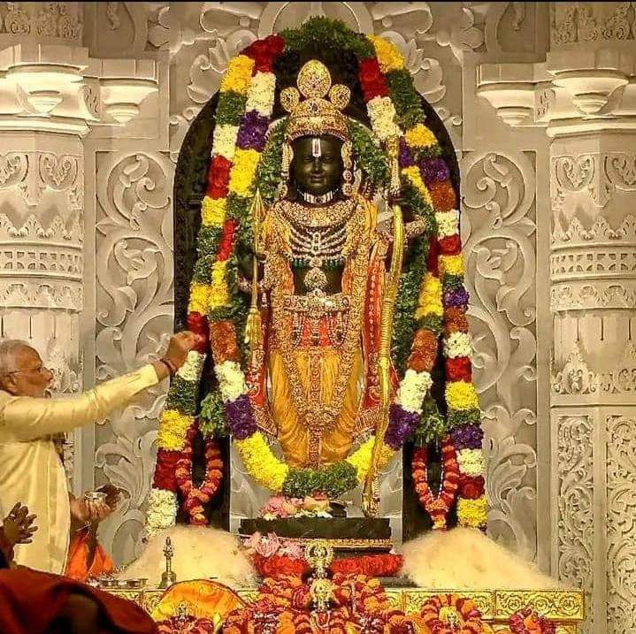 शब्द हीन हूं अपनी भावनाओं और खुशियां व्यक्त करने में असमर्थ हूं
सृष्टि पालन कर्ता परमपिता परमेश्वर श्री हरी विष्णु जी के मर्यादा पुरुषोत्तम अवतार प्रभु श्री राम सम्पूर्ण विश्व और आप सब का कल्याण करें 
जय श्री राम 🙏