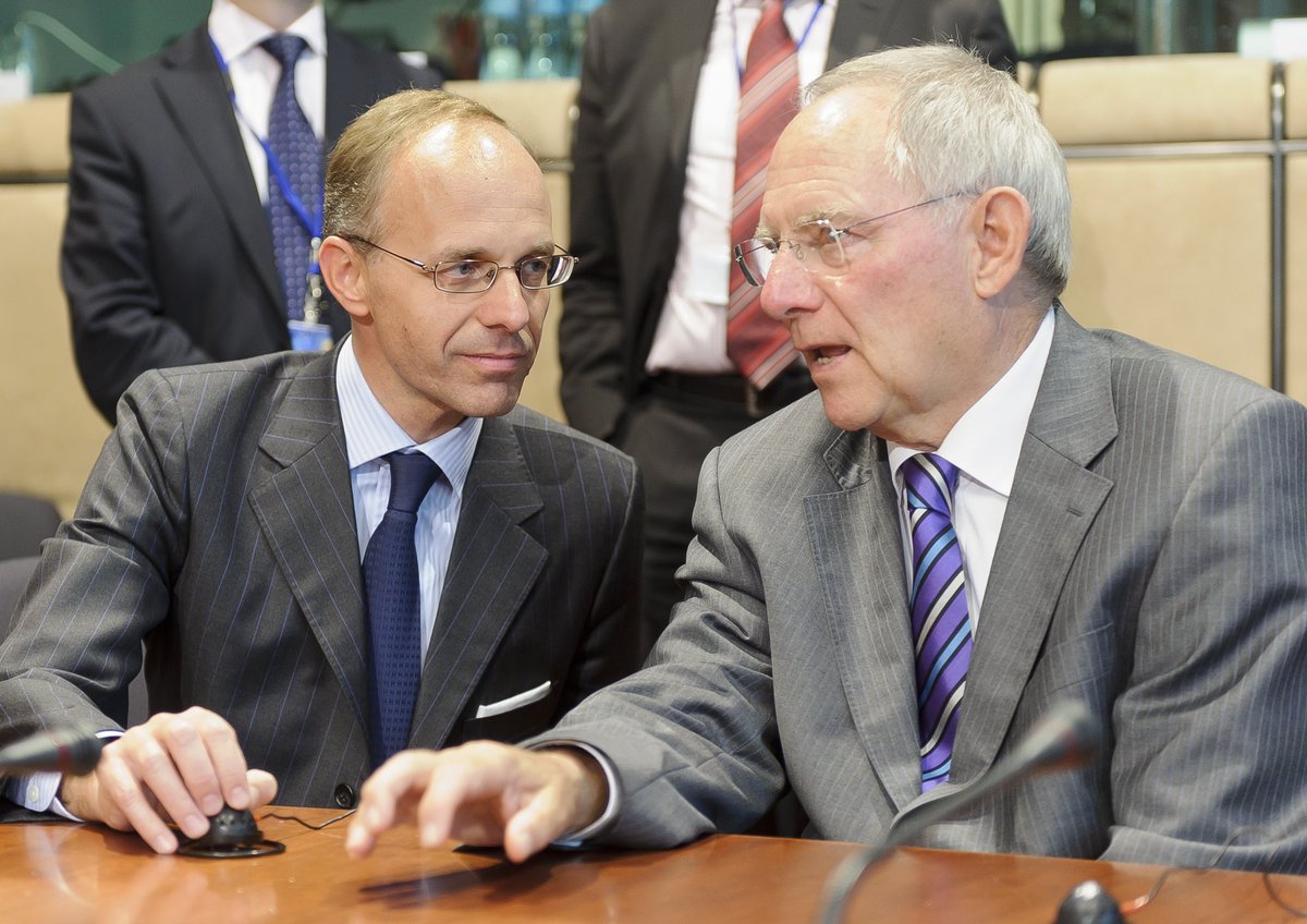 LucFrieden's tweet photo. Wolfgang #Schäuble: ein europäischer Staatsmann, ein Brückenbauer, ein politischer und persönlicher Freund. Heute beim Staatsakt in Berlin habe ich im Namen #Luxemburg und in meinem Namen Danke gesagt. 🇱🇺🇩🇪🇪🇺 https://t.co/bcX6HALTMA