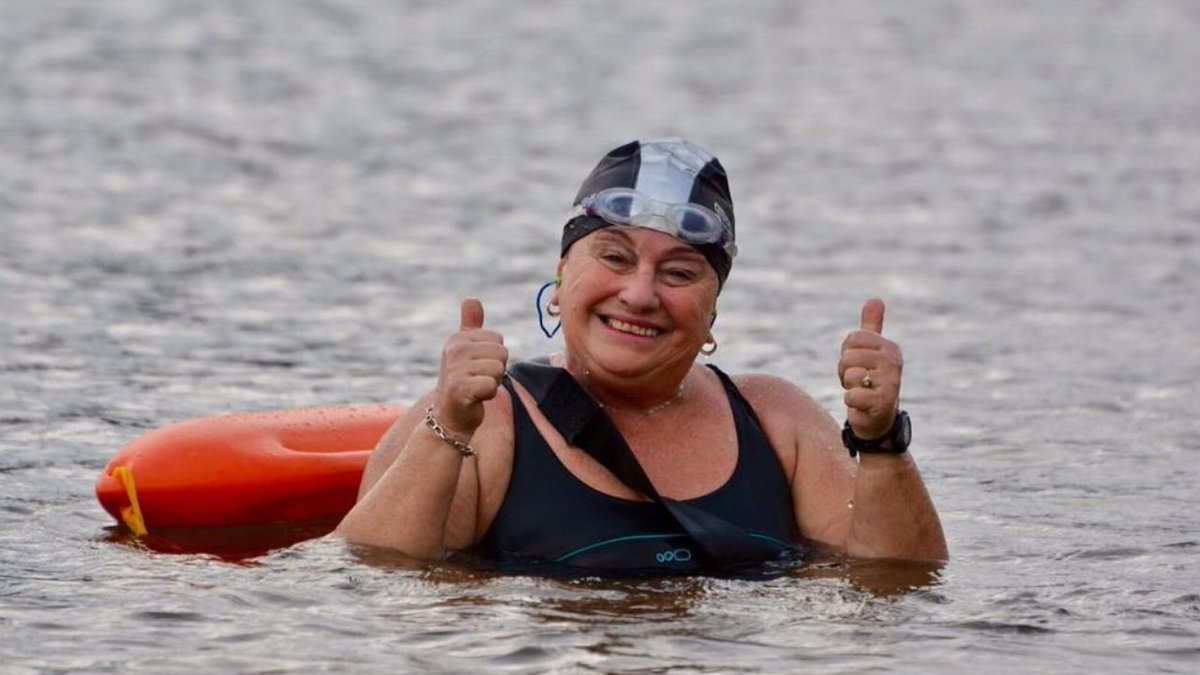 provincia1270's tweet photo. 🎙️#Ahora en #TER🗯️ Celia Luna Olmos, nadadora platense de aguas heladas🏊‍♂️de 70 años y múltiple campeona sudamericana🏆 en su categoría.

💻https://t.co/jKejIHcpvt 
📲https://t.co/wtYVugXhnX 

#turadio📻 #provincialarompe💪🏼 #Identidadbonaerense https://t.co/6k2if5ANNK
