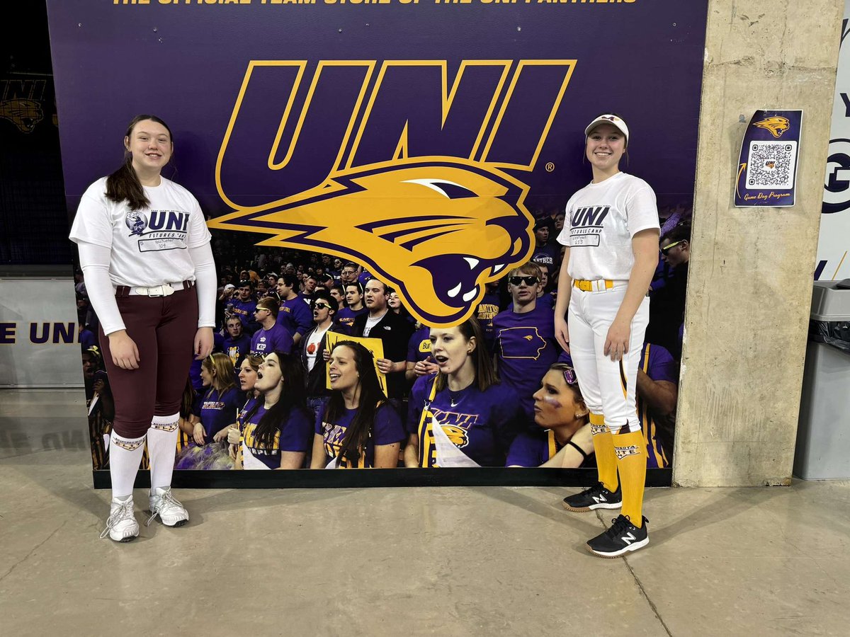 AmandaHolz24's tweet photo. Lots of fun this Sunday attending the @UNISoftball futures camp. Thank you coaches and players for a day packed with fun and competition! @CoachMWright3 https://t.co/w1OEHnxrXO