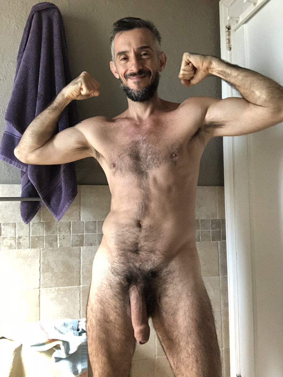 NicoUncutXXX's tweet photo. Before or after shower? https://t.co/YIl2XuOq2I