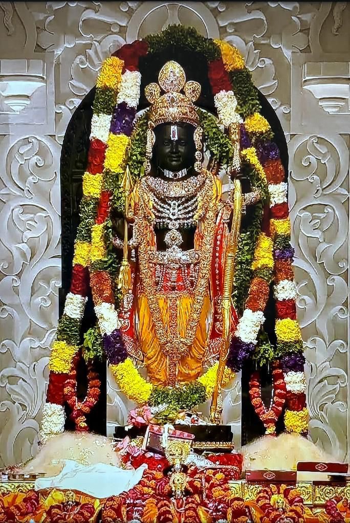 RoojamV's tweet photo. श्री राम मन्दिर प्राण प्रतिष्ठा समारोह के शुभ अवसर पर सभी को हार्दिक शुभकामनाएं ! https://t.co/cdCL6ouPAN