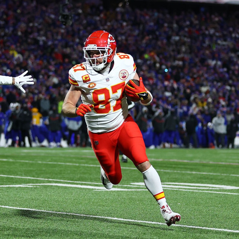 Chiefs's tweet photo. After a back and forth game, we beat the Bills 27-24 to reach our sixth AFC Championship in six years 📝