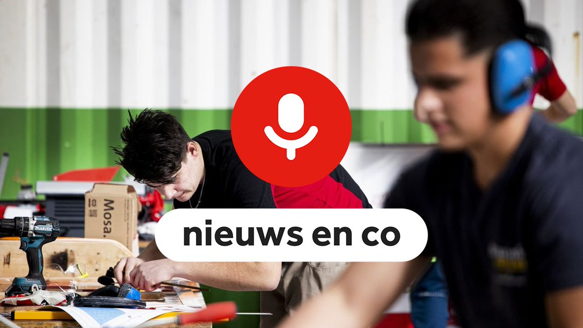 Nieuws en Co (@nieuwsenco) on Twitter photo Straks in Nieuws en Co:
➡Veel bedrijven gebruiken stagiaires als goedkope #werkkracht. Vakbond @CNVJongeren deed hierover een rondvraag onder leden. Door de vele reacties opent de vakbond nu een meldpunt voor #stagemisbruik.
Straks, op <a href="/NPORadio1/">NPO Radio 1</a> bij <a href="/nieuwsenco/">Nieuws en Co</a> Straks in Nieuws en Co:
➡Veel bedrijven gebruiken stagiaires als goedkope #werkkracht. Vakbond @CNVJongeren deed hierover een rondvraag onder leden. Door de vele reacties opent de vakbond nu een meldpunt voor #stagemisbruik.
Straks, op <a href="/NPORadio1/">NPO Radio 1</a> bij <a href="/nieuwsenco/">Nieuws en Co</a>